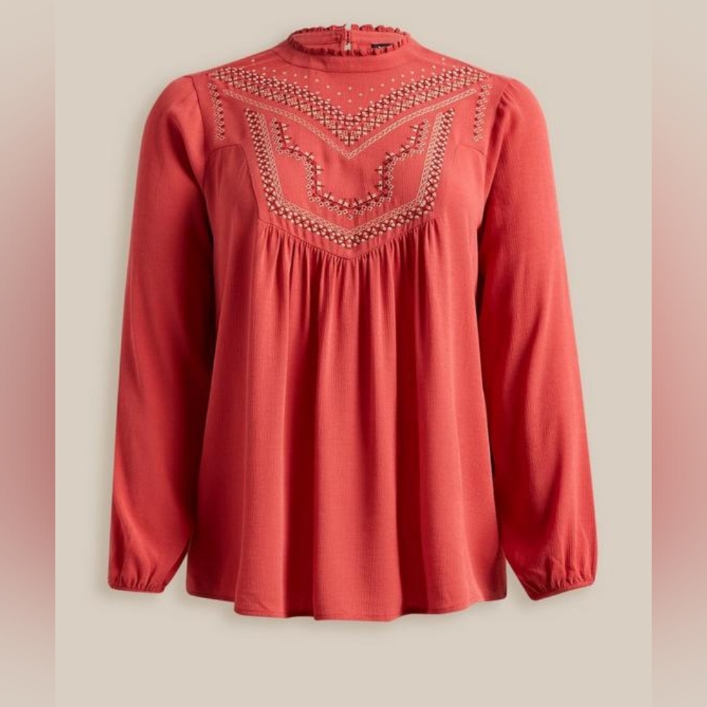 TORRID size 3 Embroidered Gauze Blouse